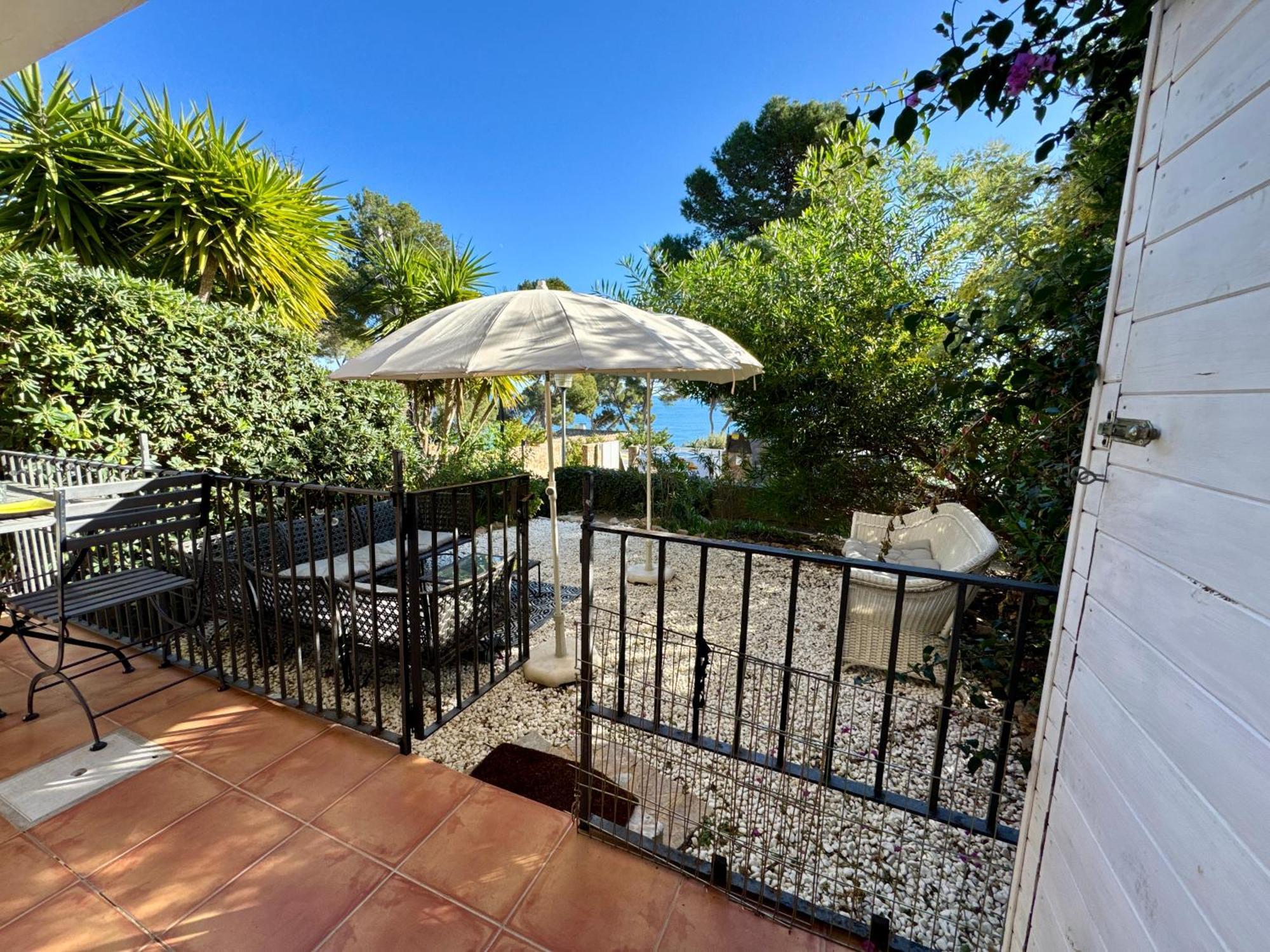 Apartament Al Golfet De カレリャ・デ・パラフルジェリ エクステリア 写真