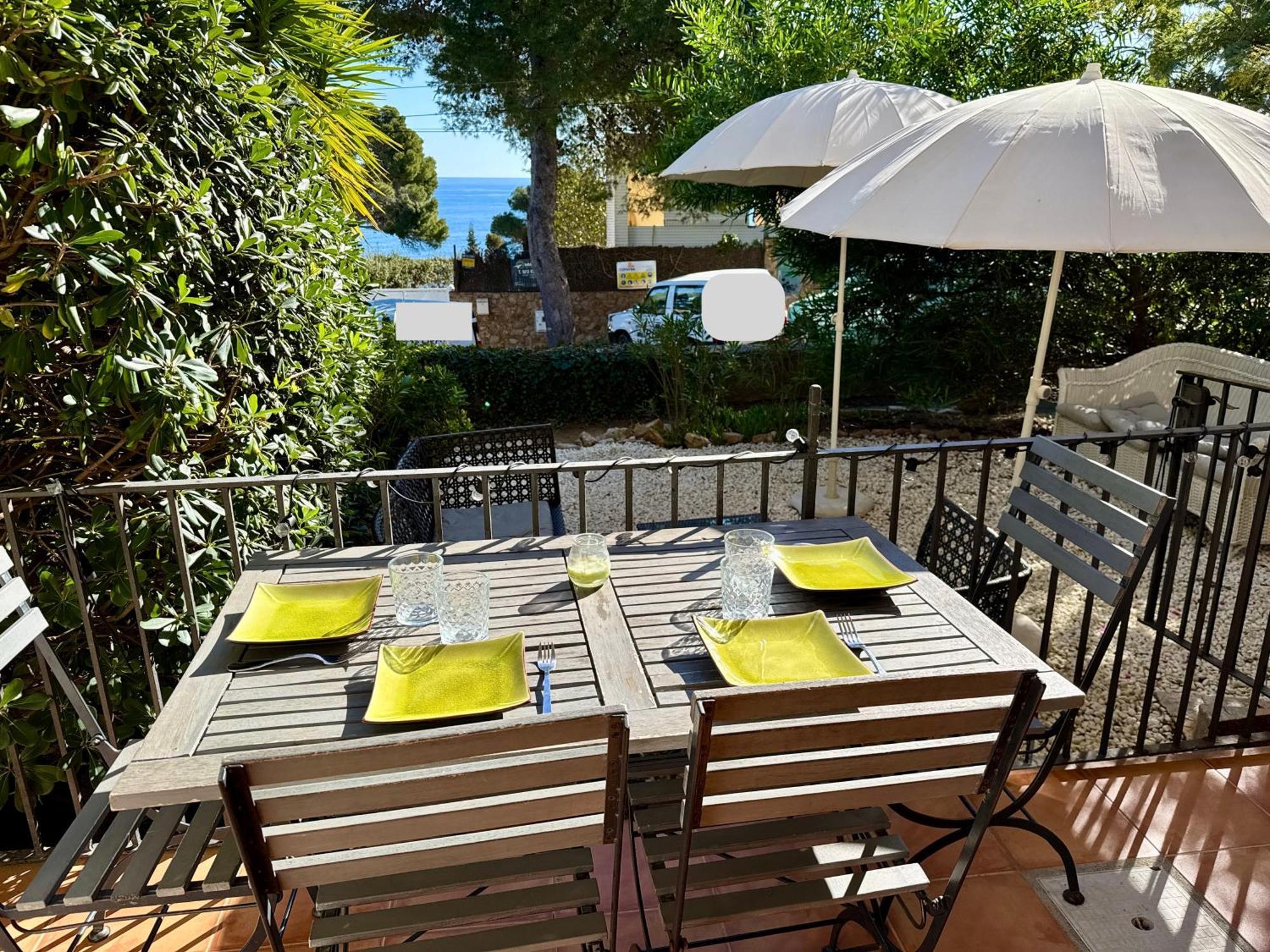 Apartament Al Golfet De カレリャ・デ・パラフルジェリ エクステリア 写真