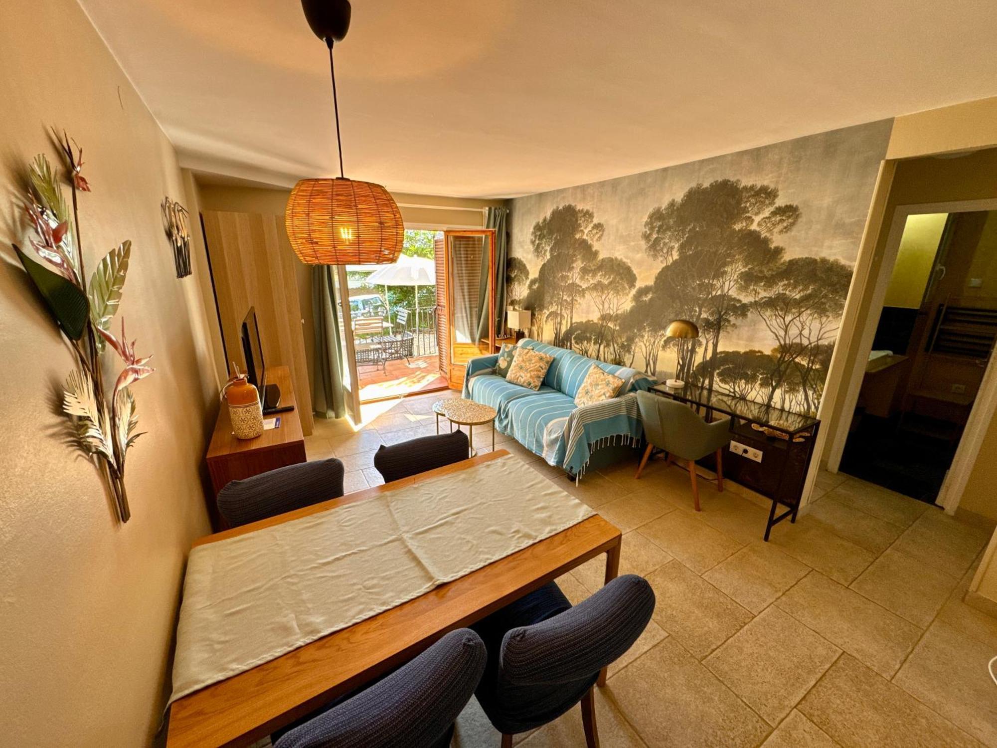 Apartament Al Golfet De カレリャ・デ・パラフルジェリ エクステリア 写真